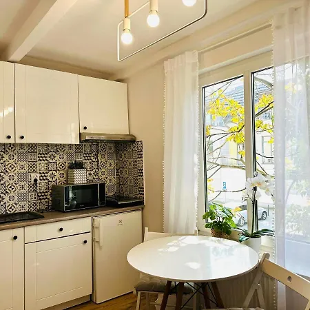 Mieszkanie Niepodleglosci 817 B Appartement *